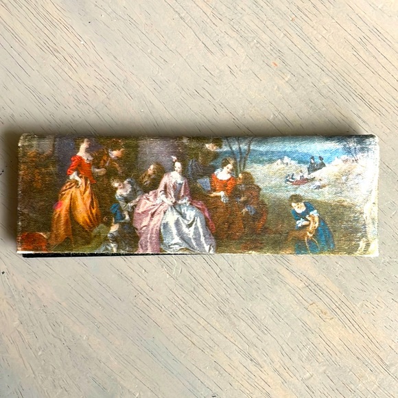 Vintage Comb with Case Italian Renaissance Mid-Century Beautiful - Picture 2 of 7